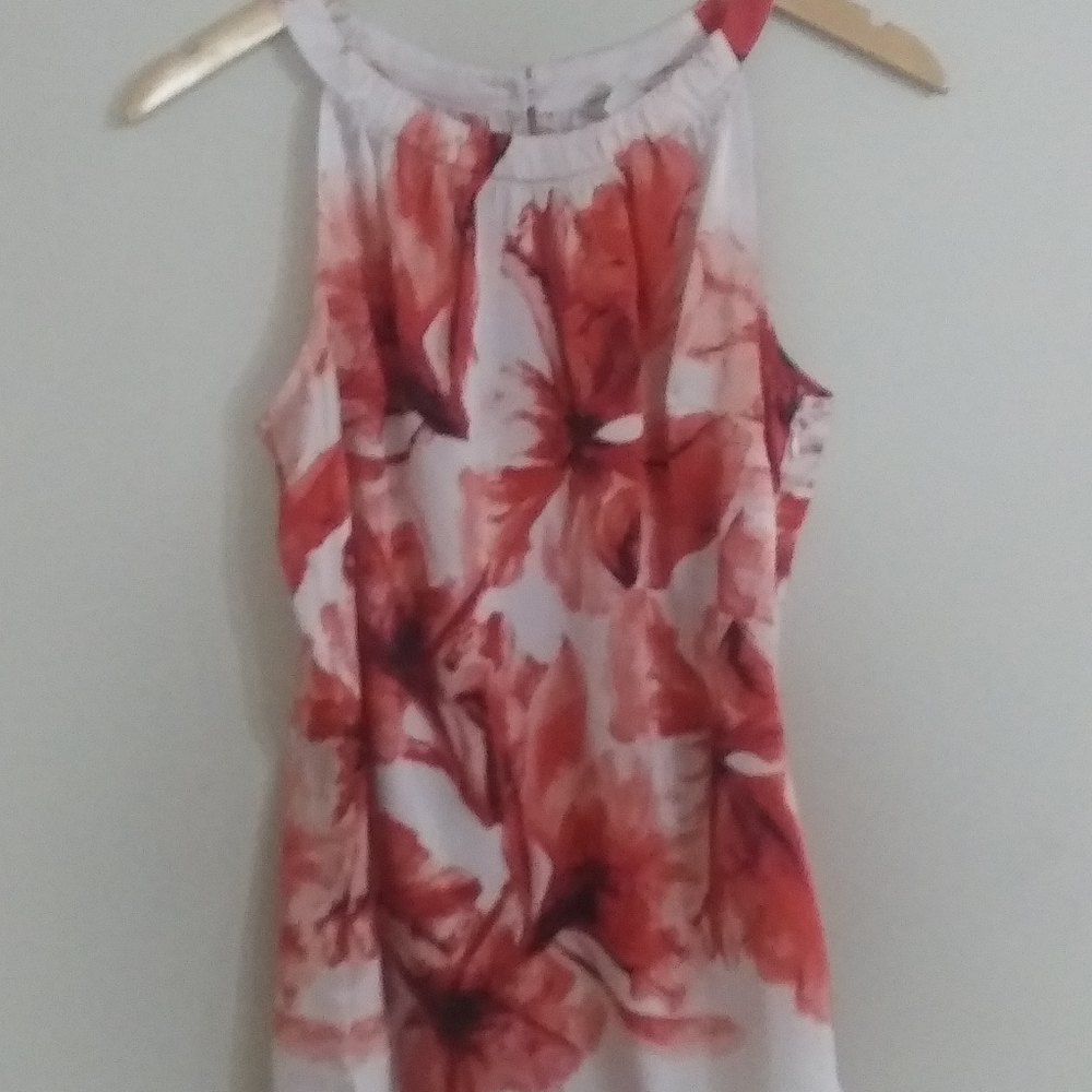 Red floral top